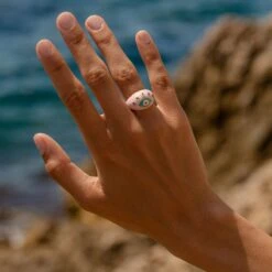 Bague Large CYCLADES - Rose Pâle/ Doré 7 Bague Large CYCLADES - Rose Pâle/ Doré -Femini Boutique 02280248 895 52 M2