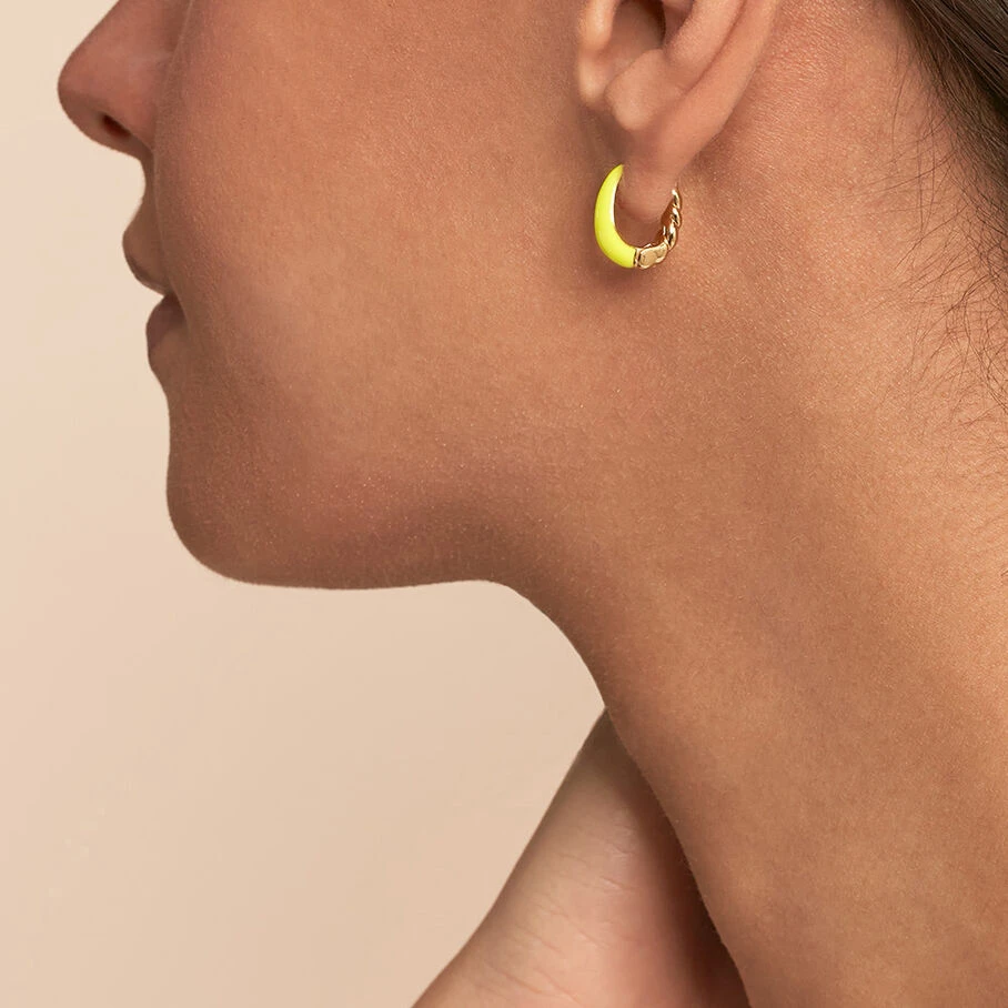 Créoles ATMA - Jaune / Doré 4 Créoles ATMA - Jaune / Doré – Image 2